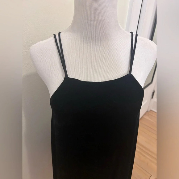 Kimchi Blue‎ Velvet Little Black Dress Size XS - Picture 6 of 8